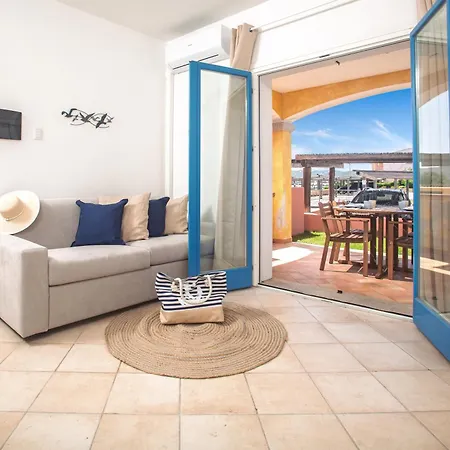 Toro Flat Iii 15' Palau, Private Garden & Free Parking דירה *
