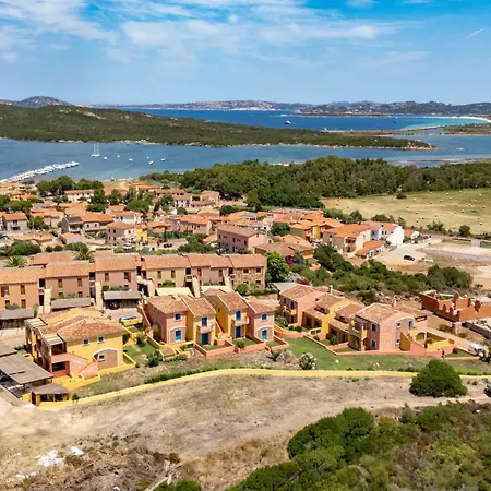 Toro Iii - 4 Guests - 30'porto Cervo شقة